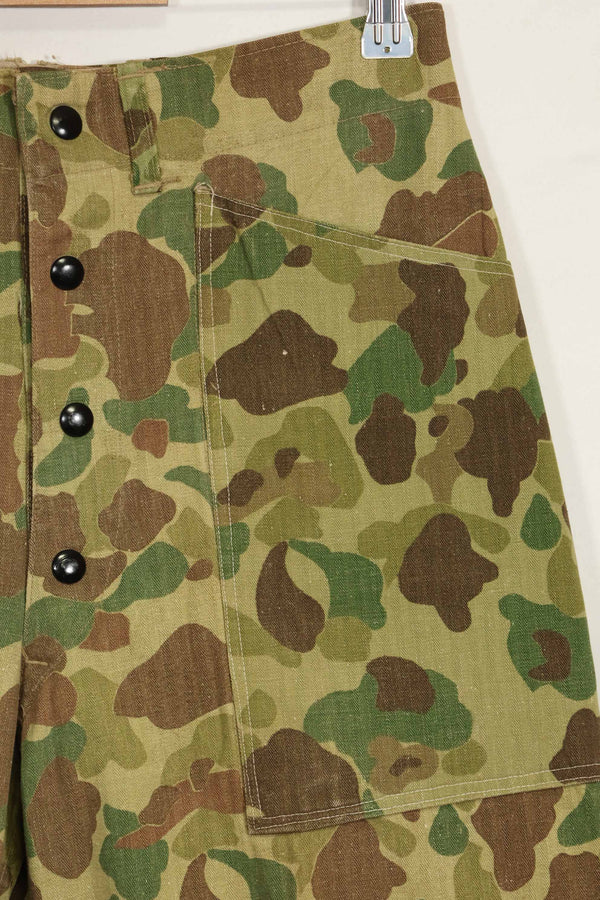 1940s U.S. Marine Corps P-42 Frogskin camouflage pants with local modifications, good condition, used.