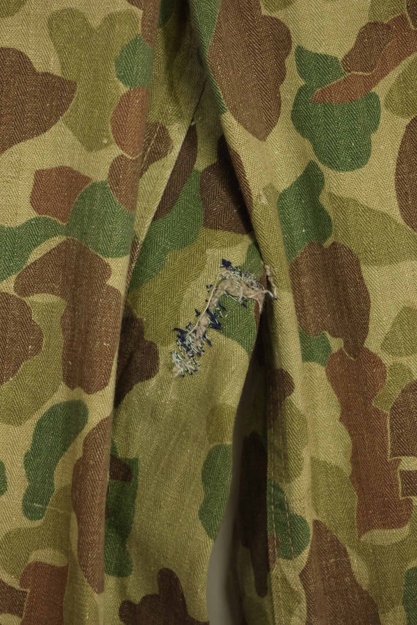 1940s U.S. Marine Corps P-42 Frogskin camouflage pants with local modifications, good condition, used.