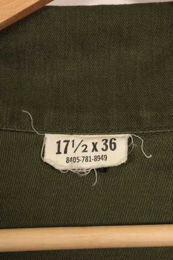 1967年契約　17 1/2 × 36 USMC　アメリカ海兵隊　OG-107 ユーティリティシャツ　中古品　大きめサイズ