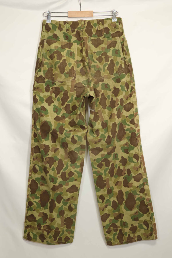 1940s U.S. Marine Corps P-42 Frogskin camouflage pants with local modifications, good condition, used.