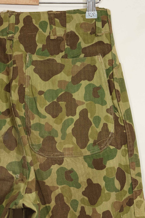 1940s U.S. Marine Corps P-42 Frogskin camouflage pants with local modifications, good condition, used.