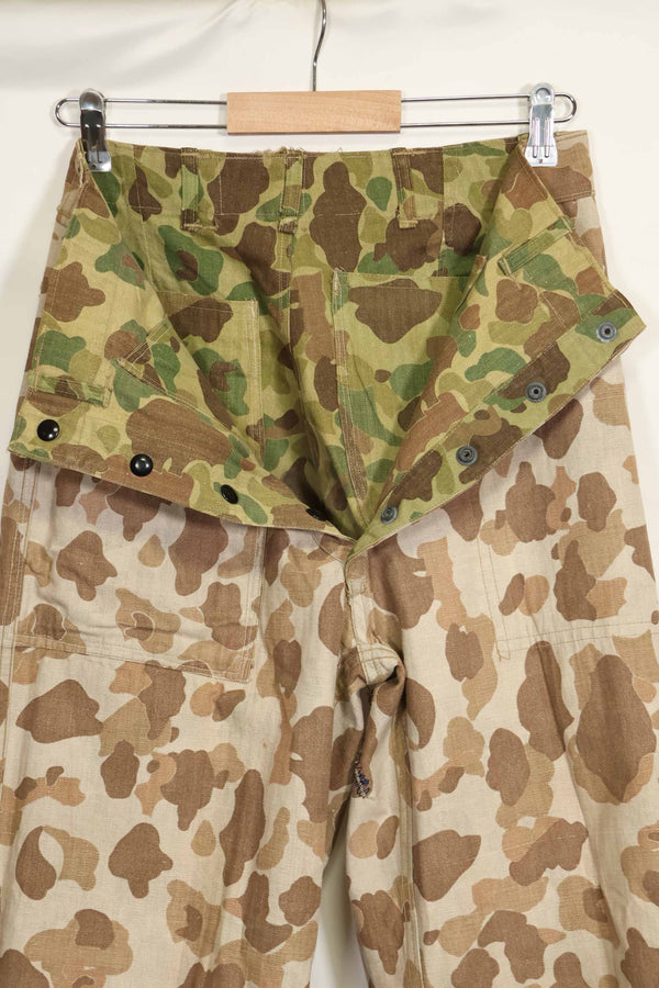 1940s U.S. Marine Corps P-42 Frogskin camouflage pants with local modifications, good condition, used.