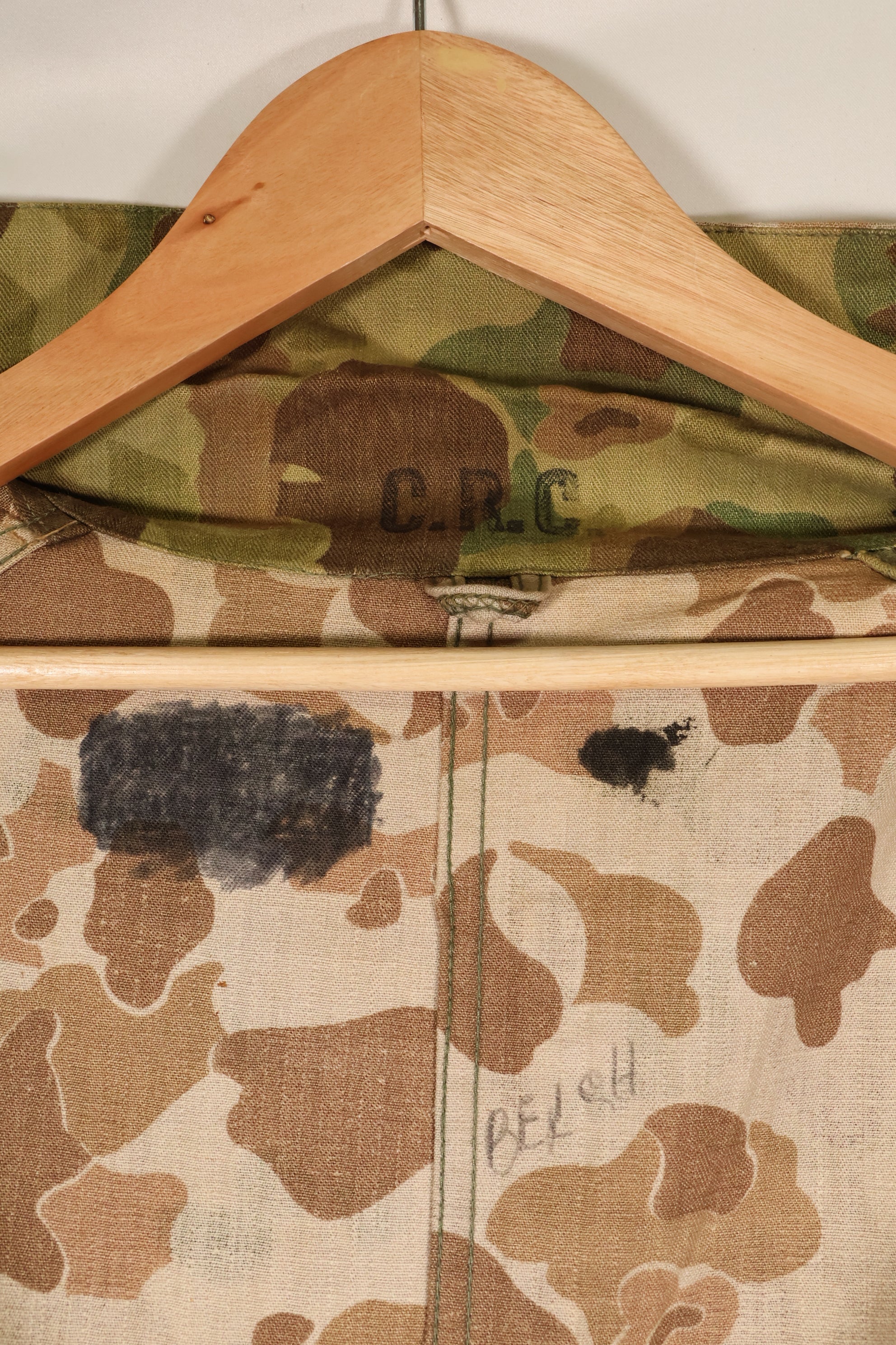 1940s U.S. Army & Marine Corps Frogskin camouflage coveralls in good condition.