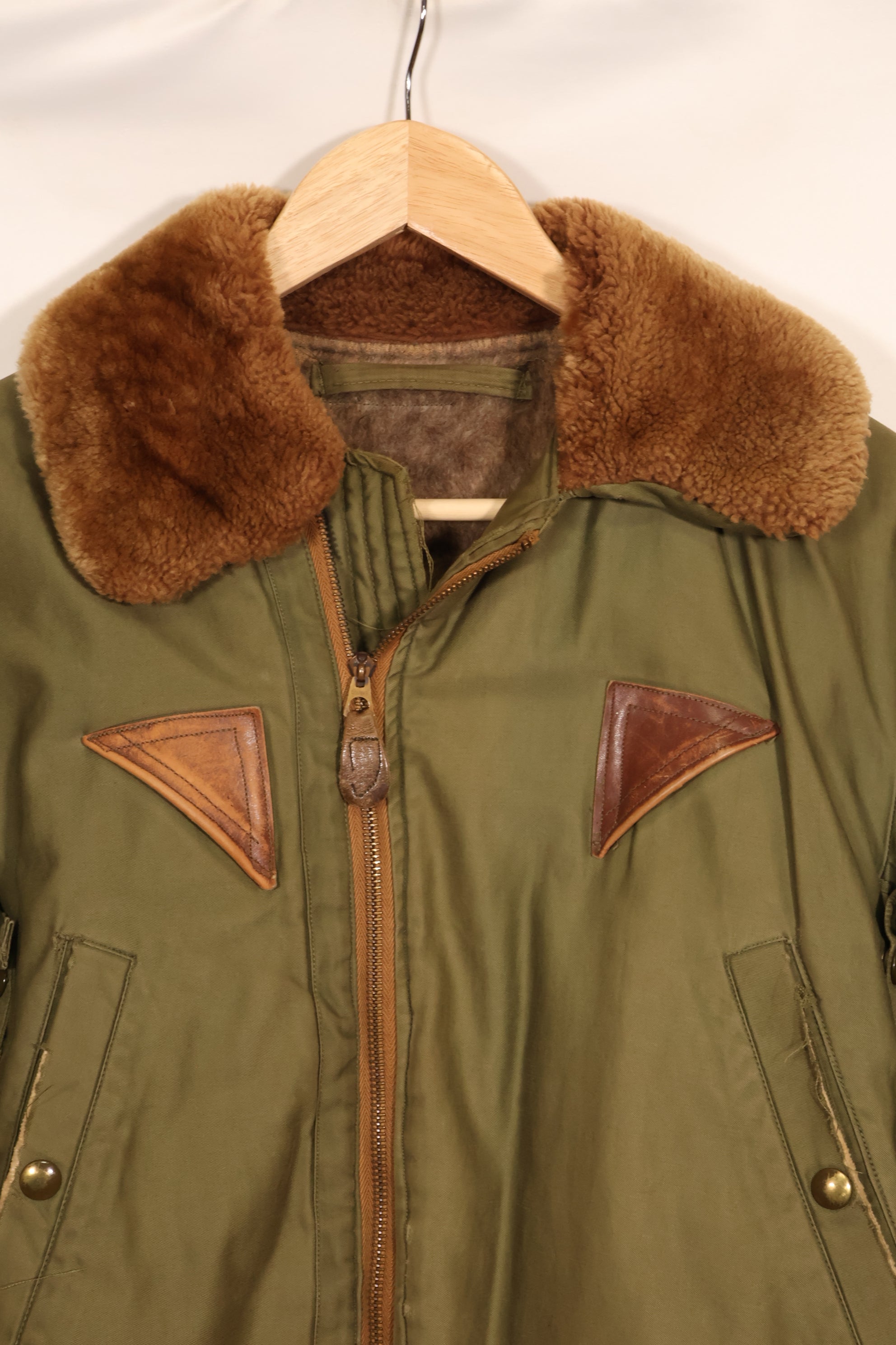 Circa 1944 U.S. Army Air Corps USAAF B-15A flight jacket in good condition