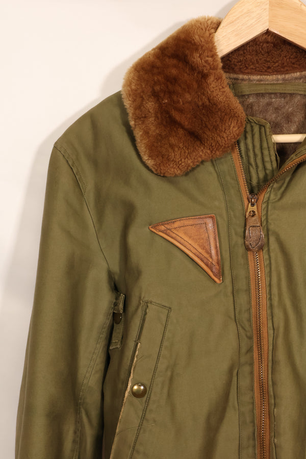 Circa 1944 U.S. Army Air Corps USAAF B-15A flight jacket in good condition