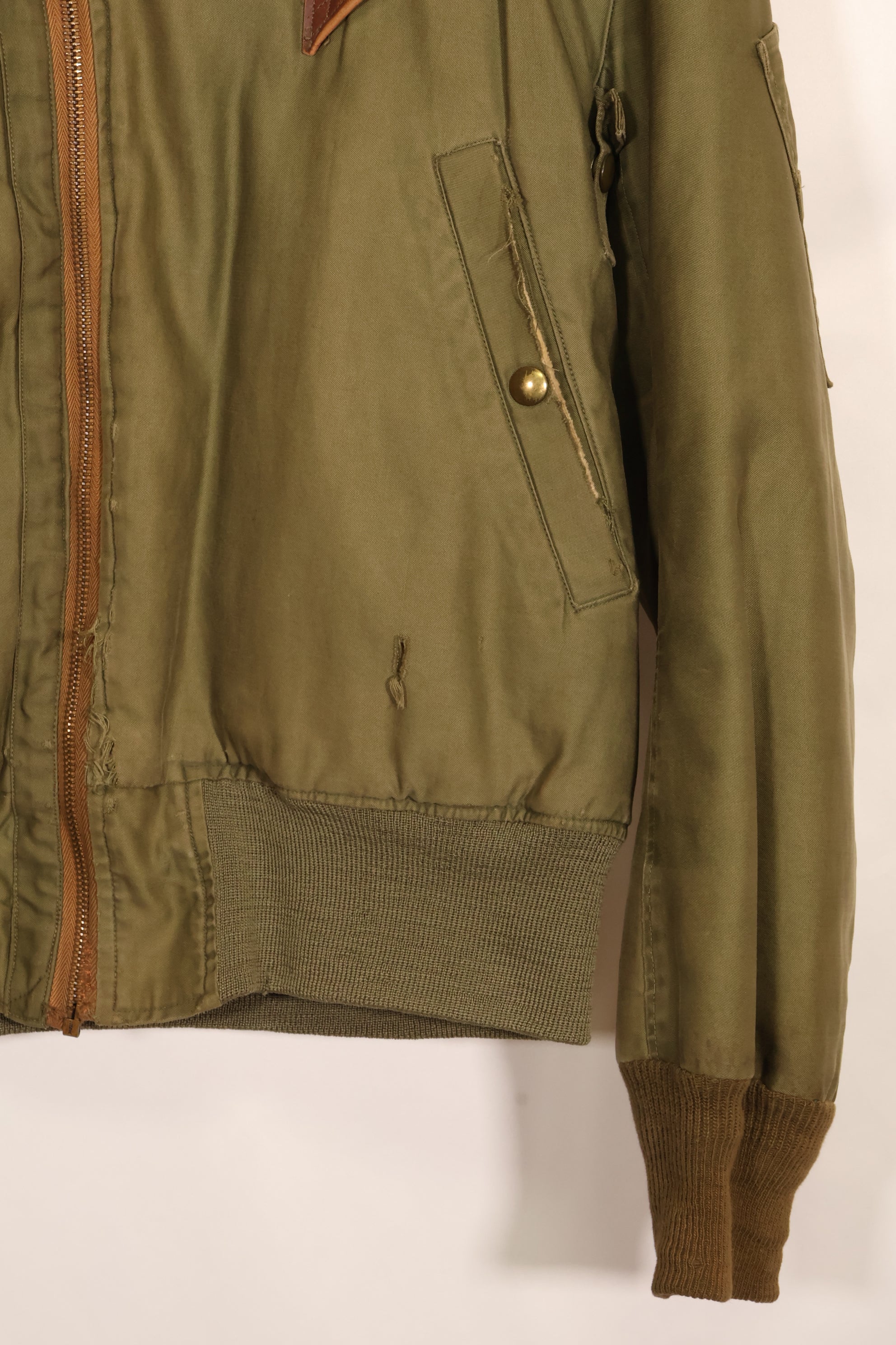 Circa 1944 U.S. Army Air Corps USAAF B-15A flight jacket in good condition