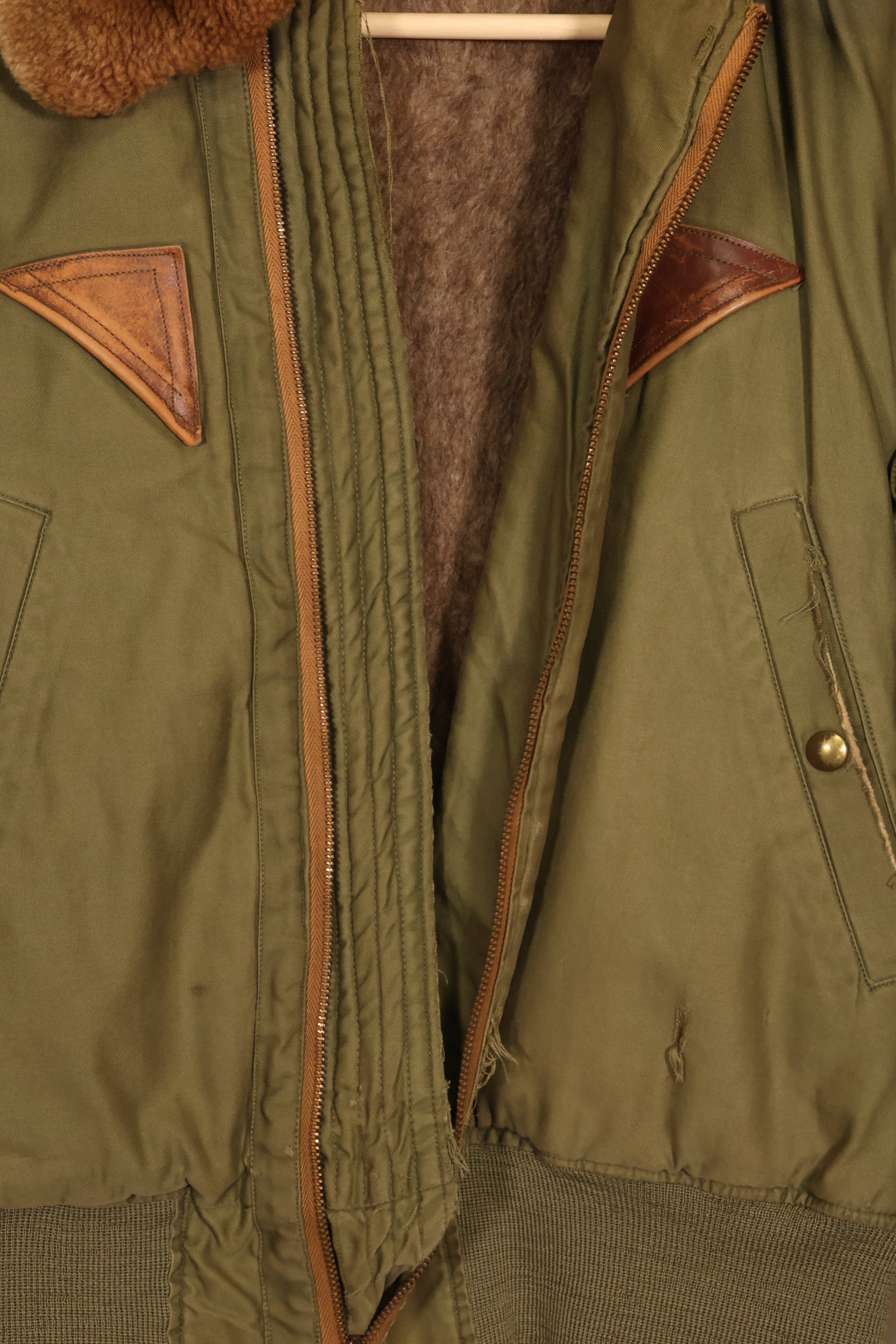 Circa 1944 U.S. Army Air Corps USAAF B-15A flight jacket in good condition