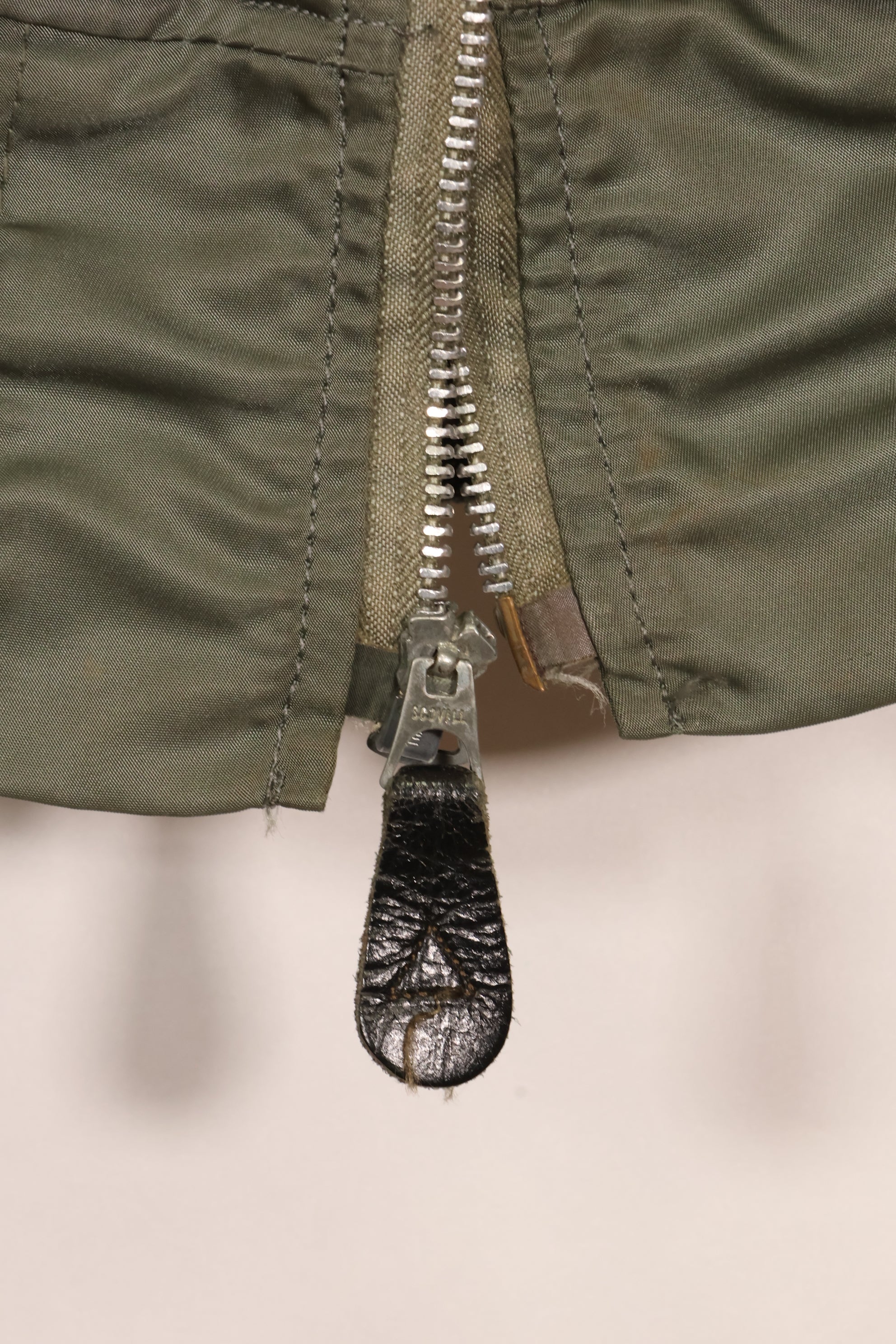 1970 Contract Medium USAF USAF L2-B Flight Jacket Used ALPHA INDUSTRIES, Inc.