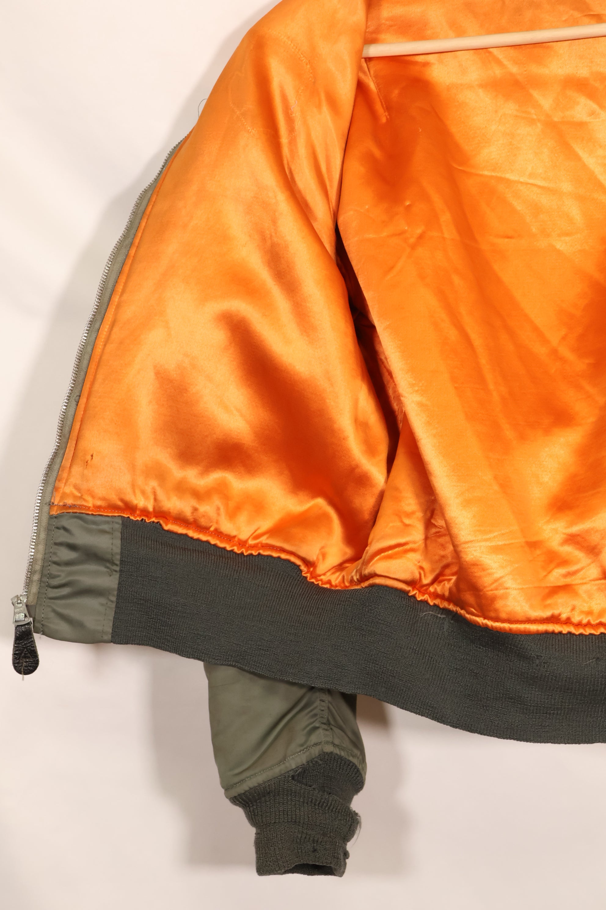 1970 Contract Medium USAF USAF L2-B Flight Jacket Used ALPHA INDUSTRIES, Inc.