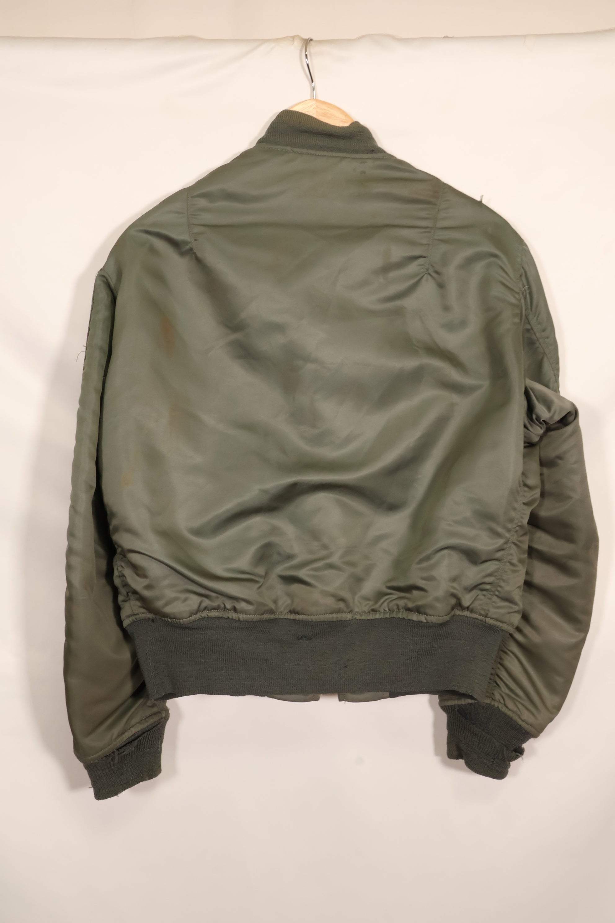 1970 Contract Medium USAF USAF L2-B Flight Jacket Used ALPHA INDUSTRIES, Inc.