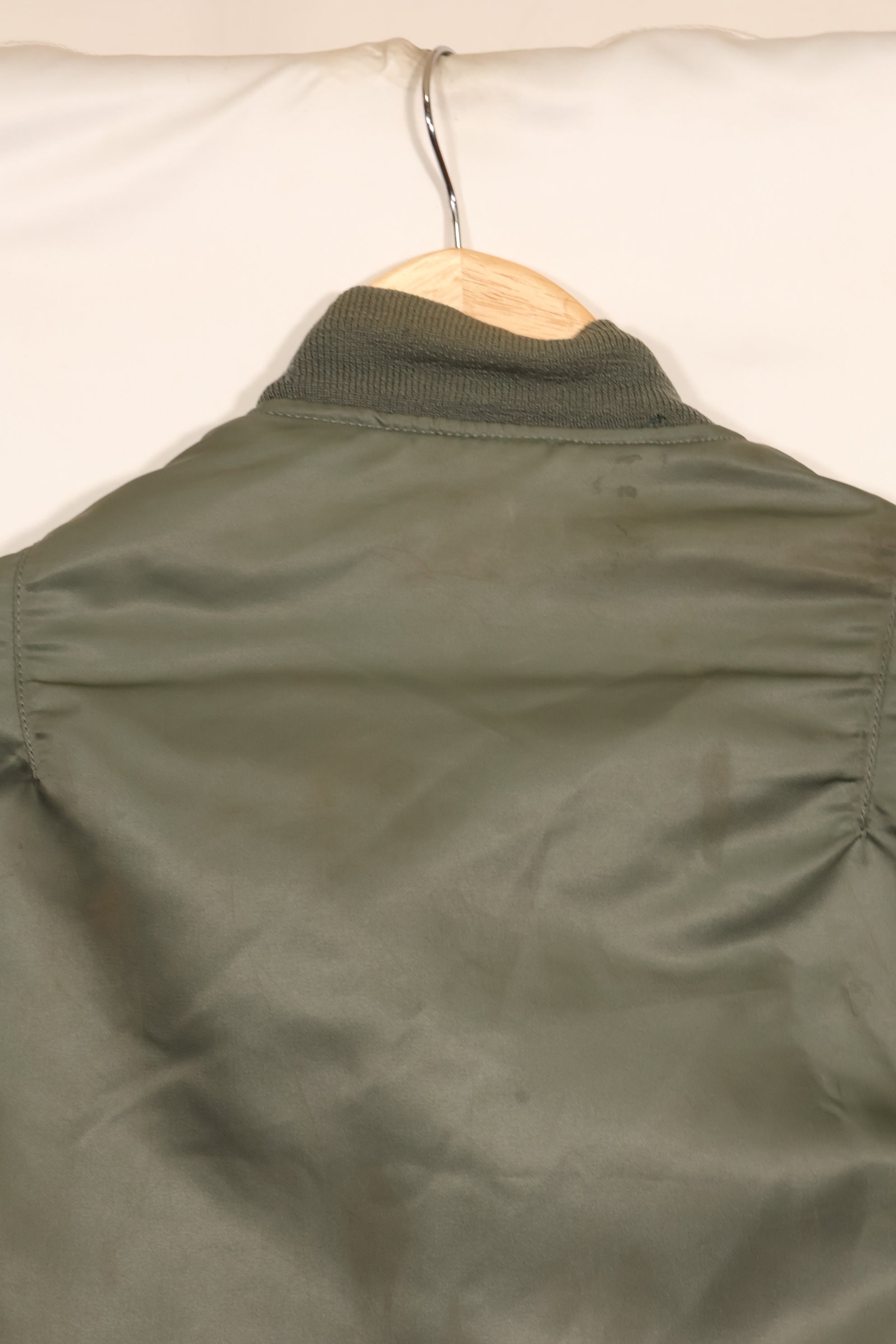 1970 Contract Medium USAF USAF L2-B Flight Jacket Used ALPHA INDUSTRIES, Inc.