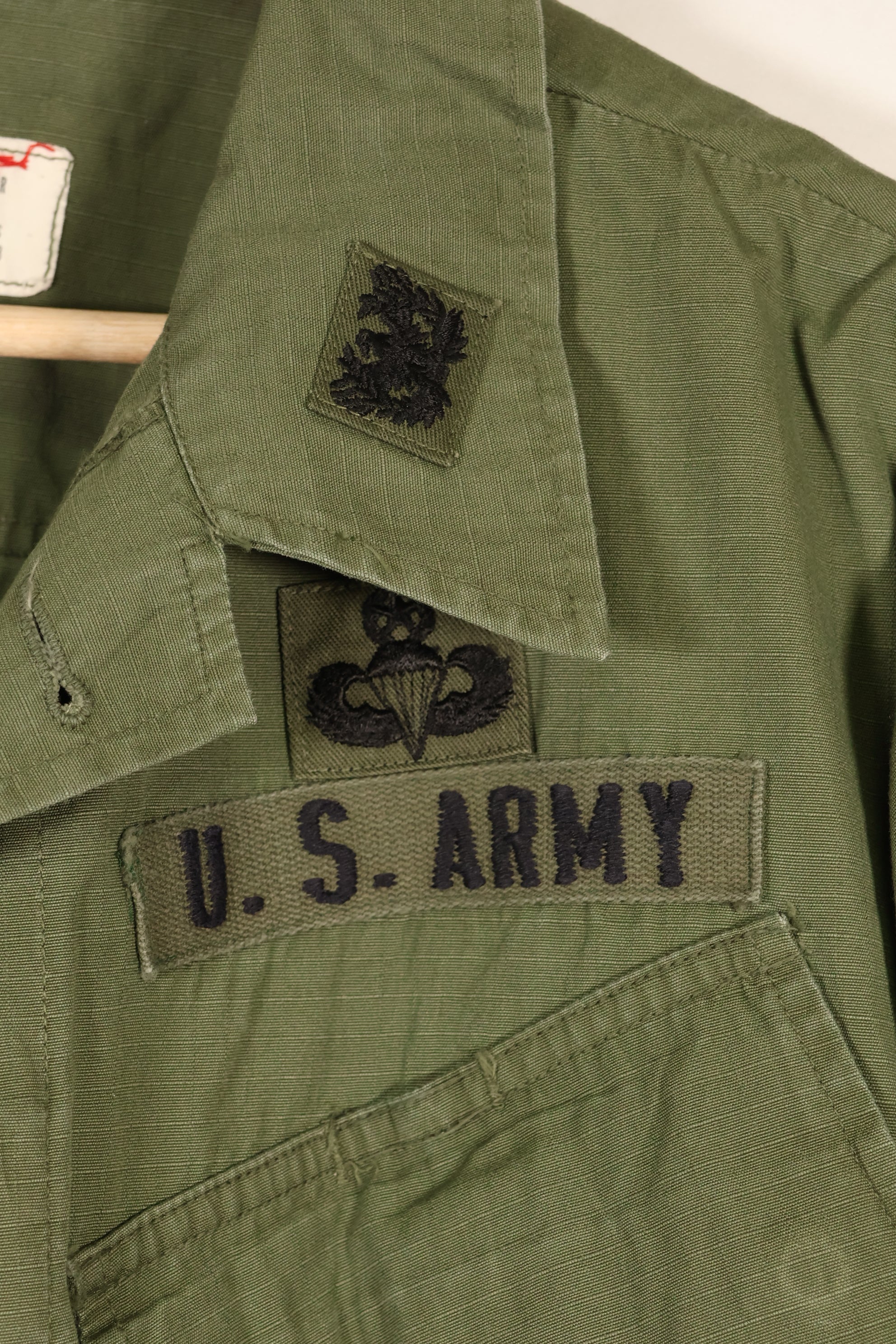 1968 年合同 M-R 1980 年代绿色贝雷帽使用过的第 4 款丛林疲劳夹克，使用过。