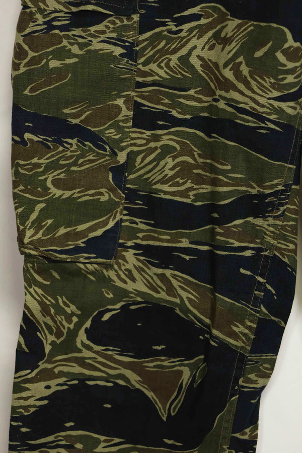 1960年代〜70年代前半　シルバータイガー　タイガーストライプパンツ　薄手生地　ほぼ未使用品