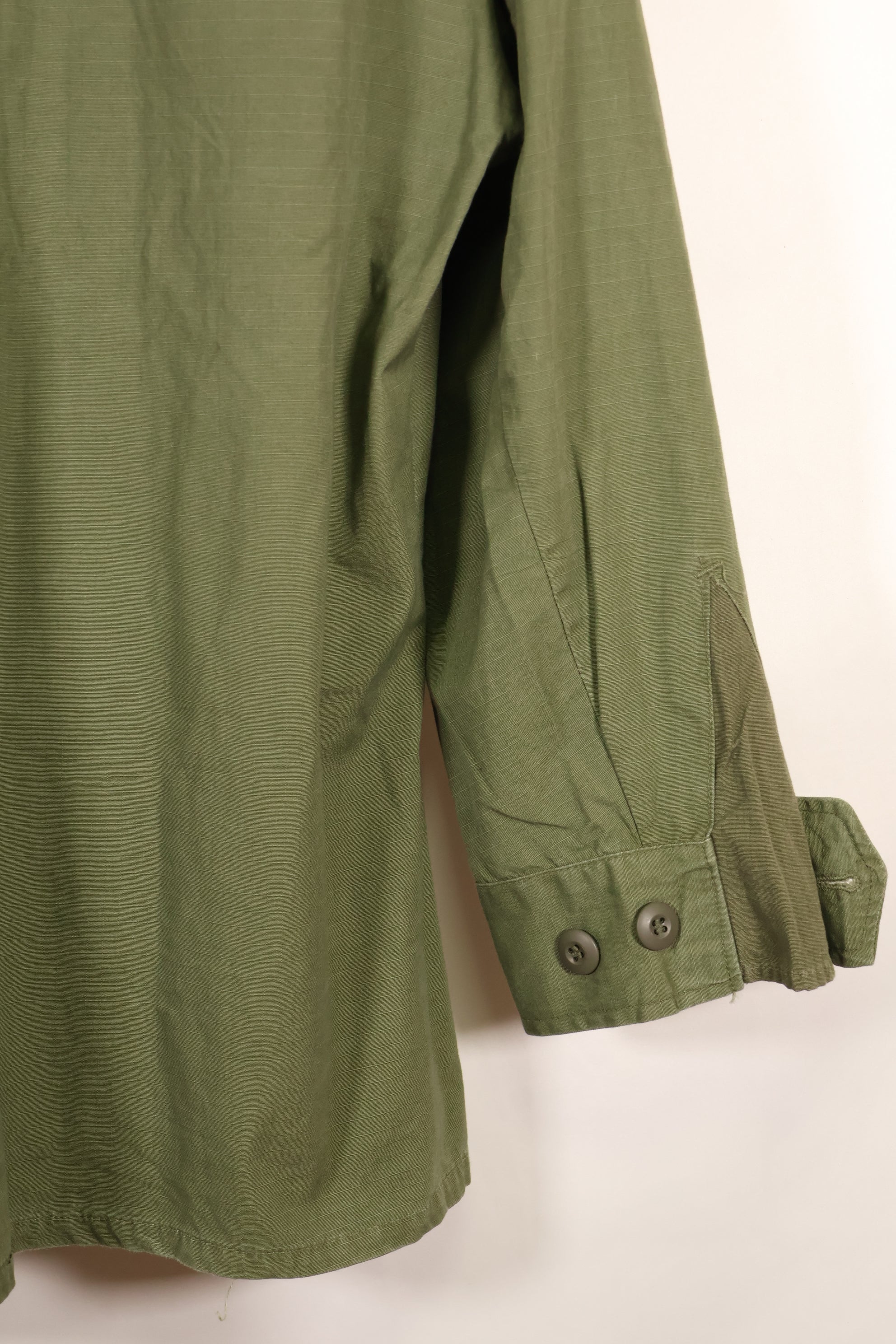 1968 年合同 M-R 1980 年代绿色贝雷帽使用过的第 4 款丛林疲劳夹克，使用过。