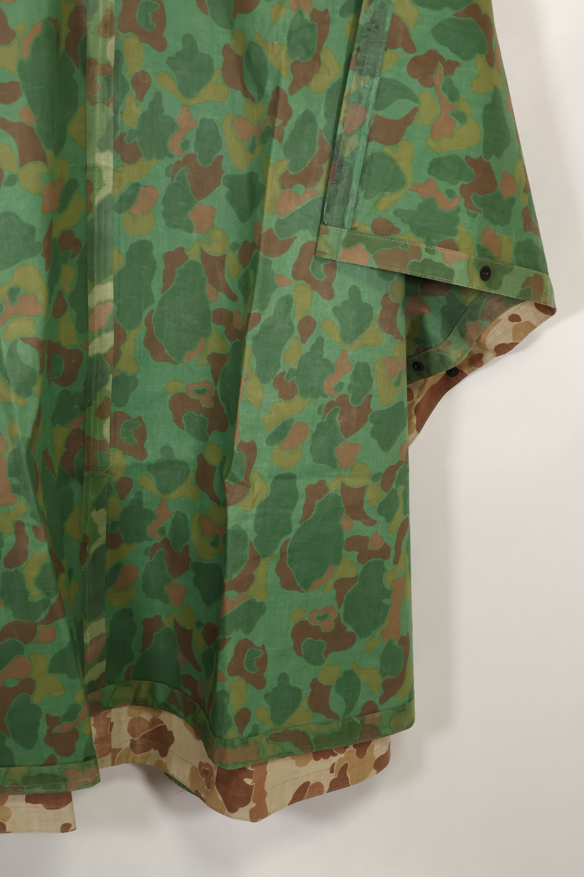 実物　1944年製　USMC フロッグスキン迷彩　ゴム引き　レインポンチョ　状態良い　中古品