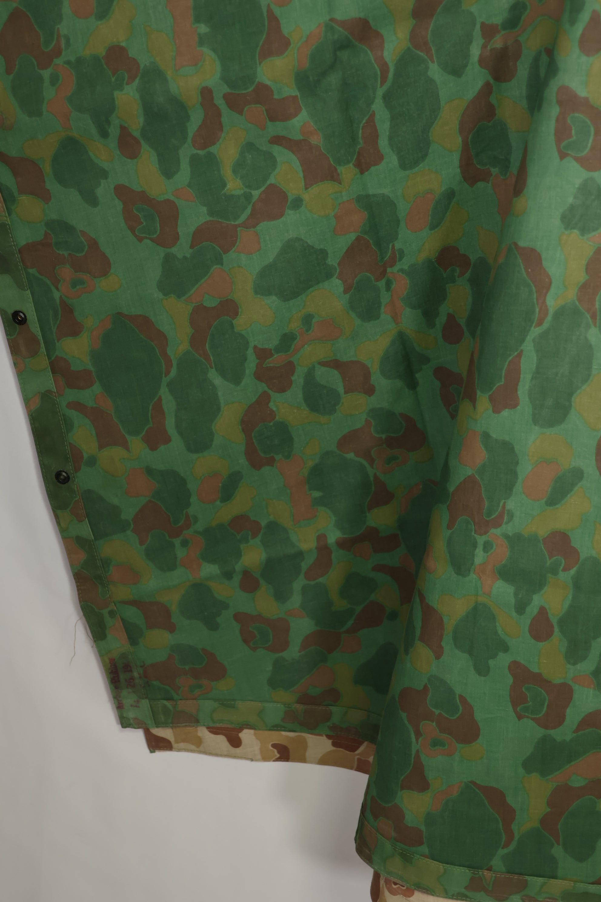 実物　1944年製　USMC フロッグスキン迷彩　ゴム引き　レインポンチョ　状態良い　中古品