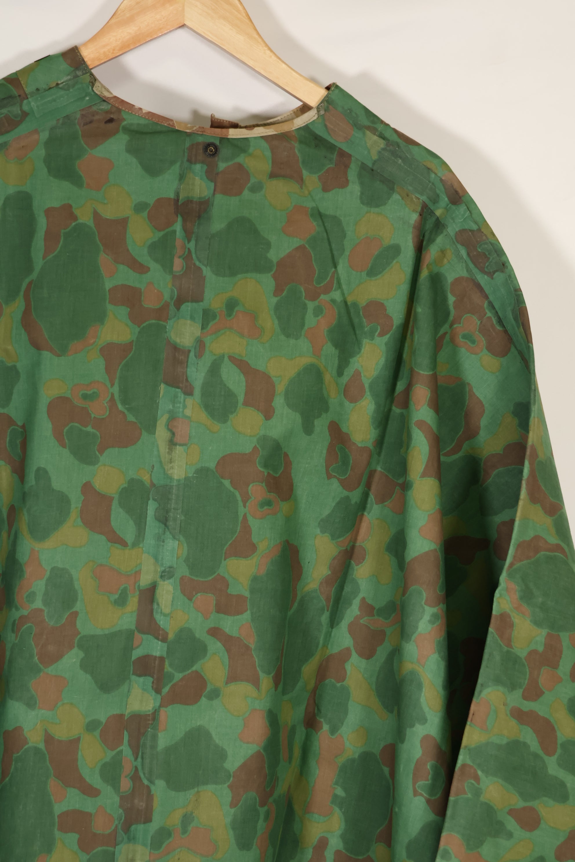 実物　1944年製　USMC フロッグスキン迷彩　ゴム引き　レインポンチョ　状態良い　中古品