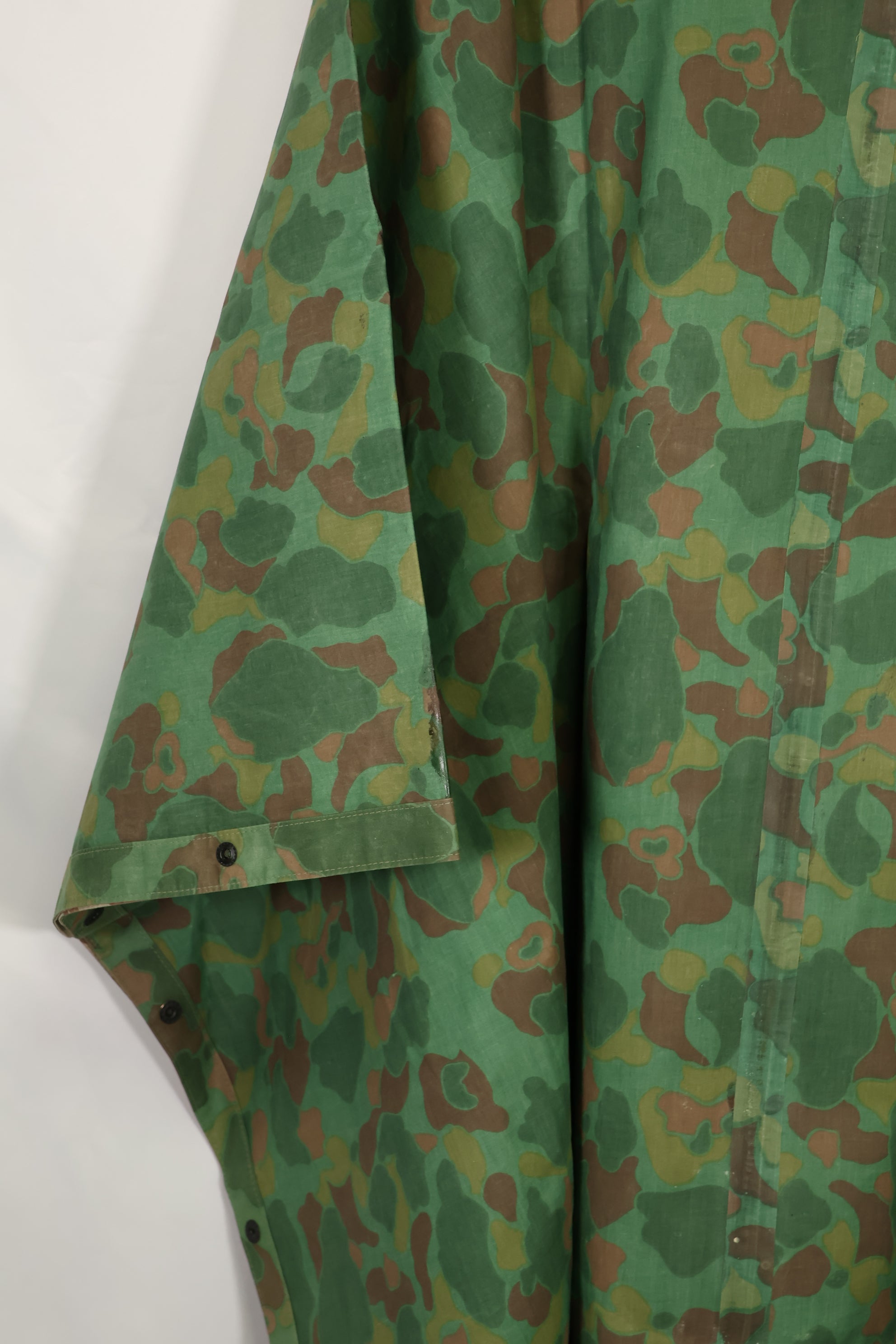 実物　1944年製　USMC フロッグスキン迷彩　ゴム引き　レインポンチョ　状態良い　中古品