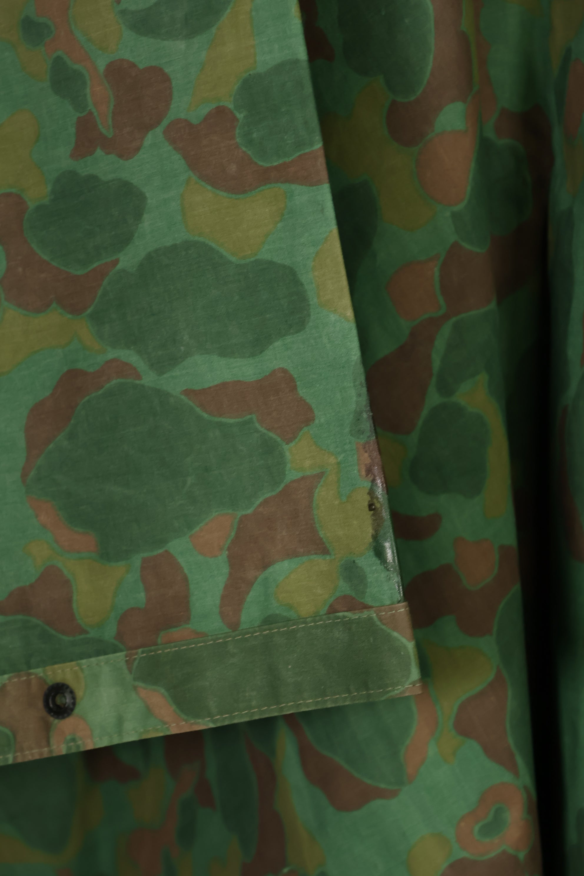 実物　1944年製　USMC フロッグスキン迷彩　ゴム引き　レインポンチョ　状態良い　中古品