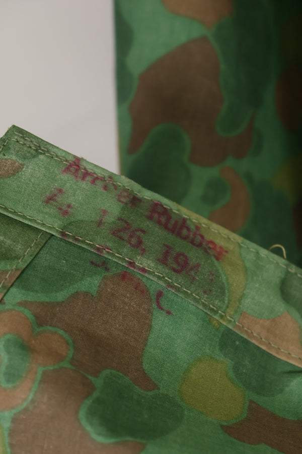 実物　1944年製　USMC フロッグスキン迷彩　ゴム引き　レインポンチョ　状態良い　中古品