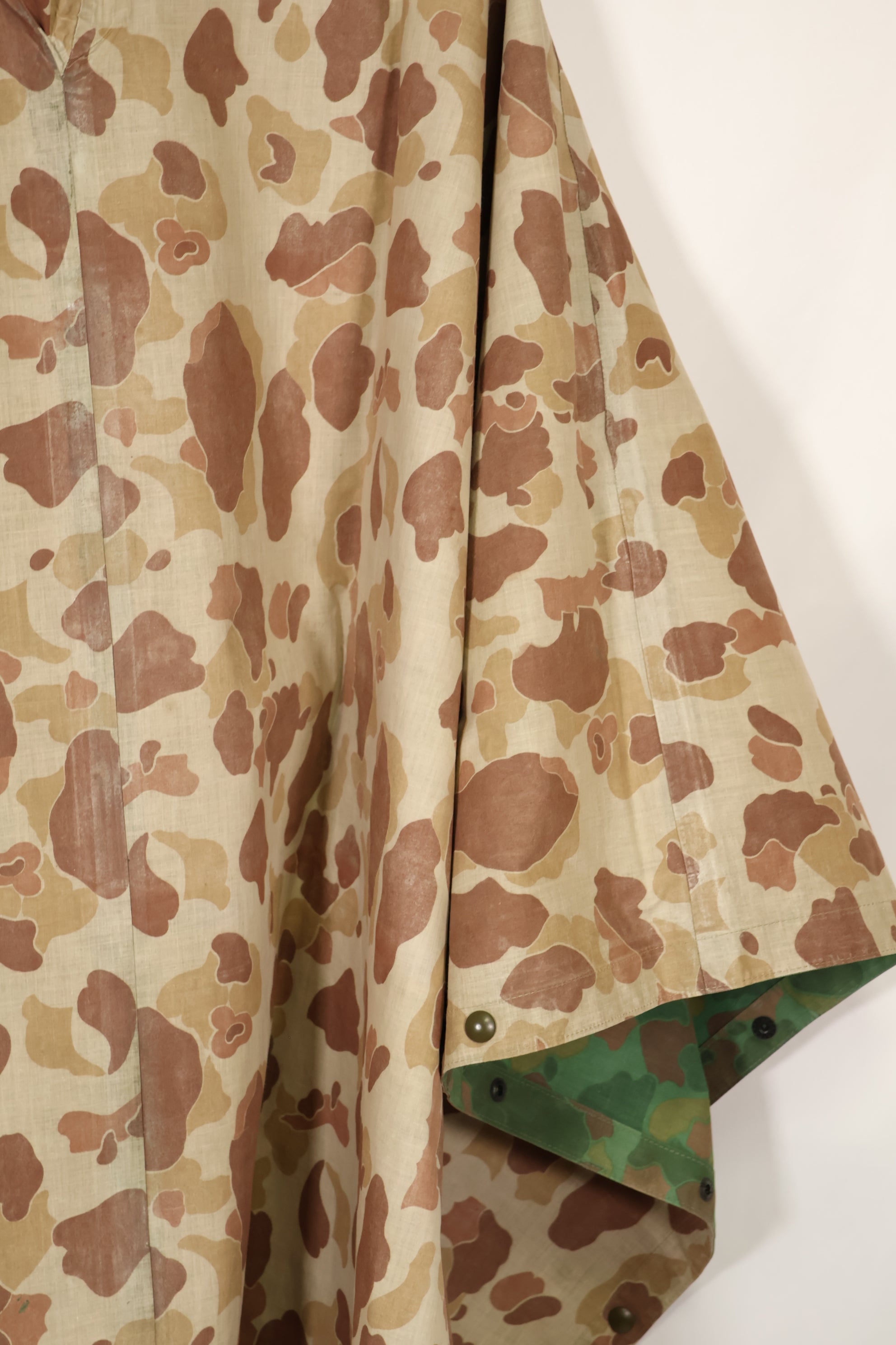 実物　1944年製　USMC フロッグスキン迷彩　ゴム引き　レインポンチョ　状態良い　中古品