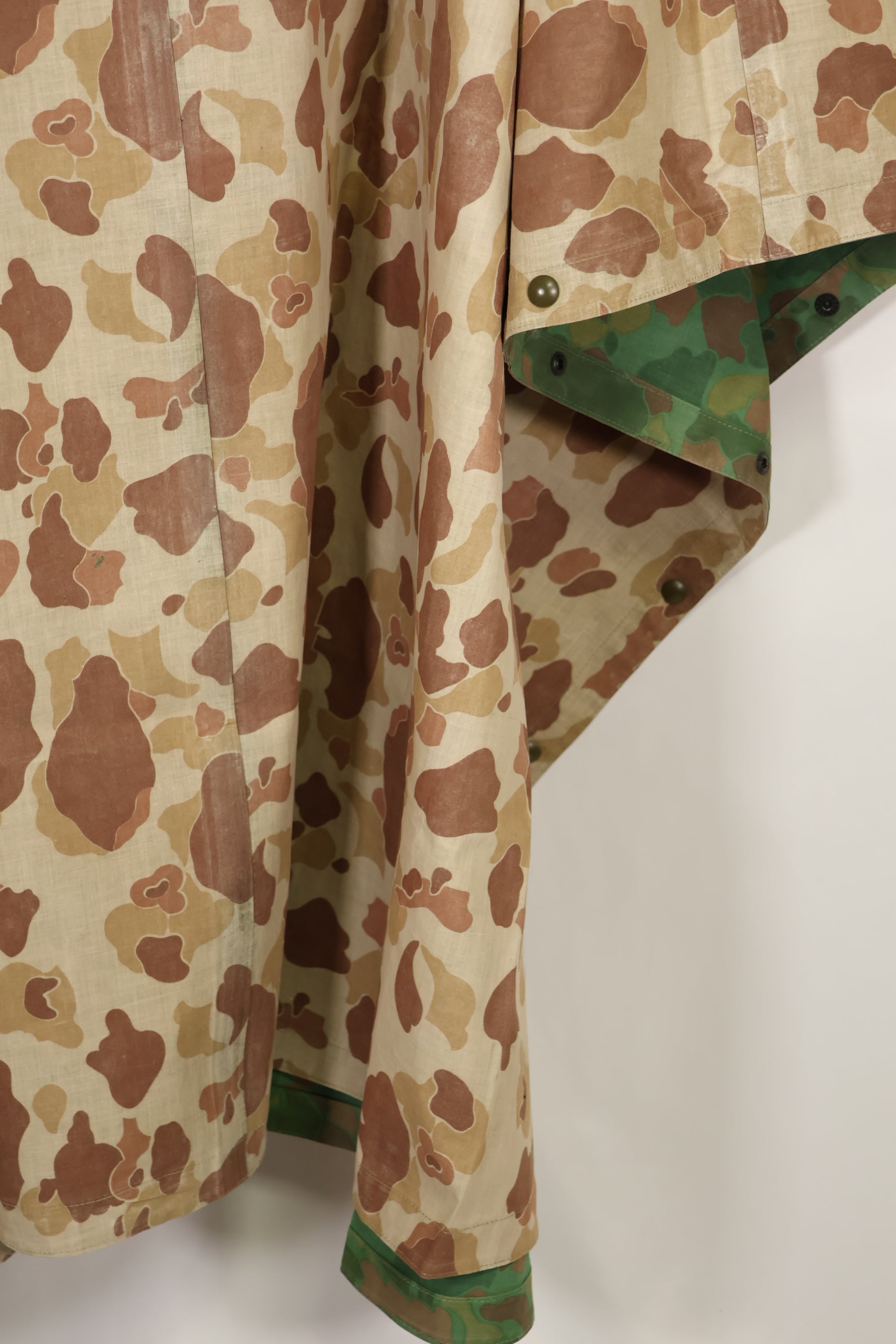 実物　1944年製　USMC フロッグスキン迷彩　ゴム引き　レインポンチョ　状態良い　中古品