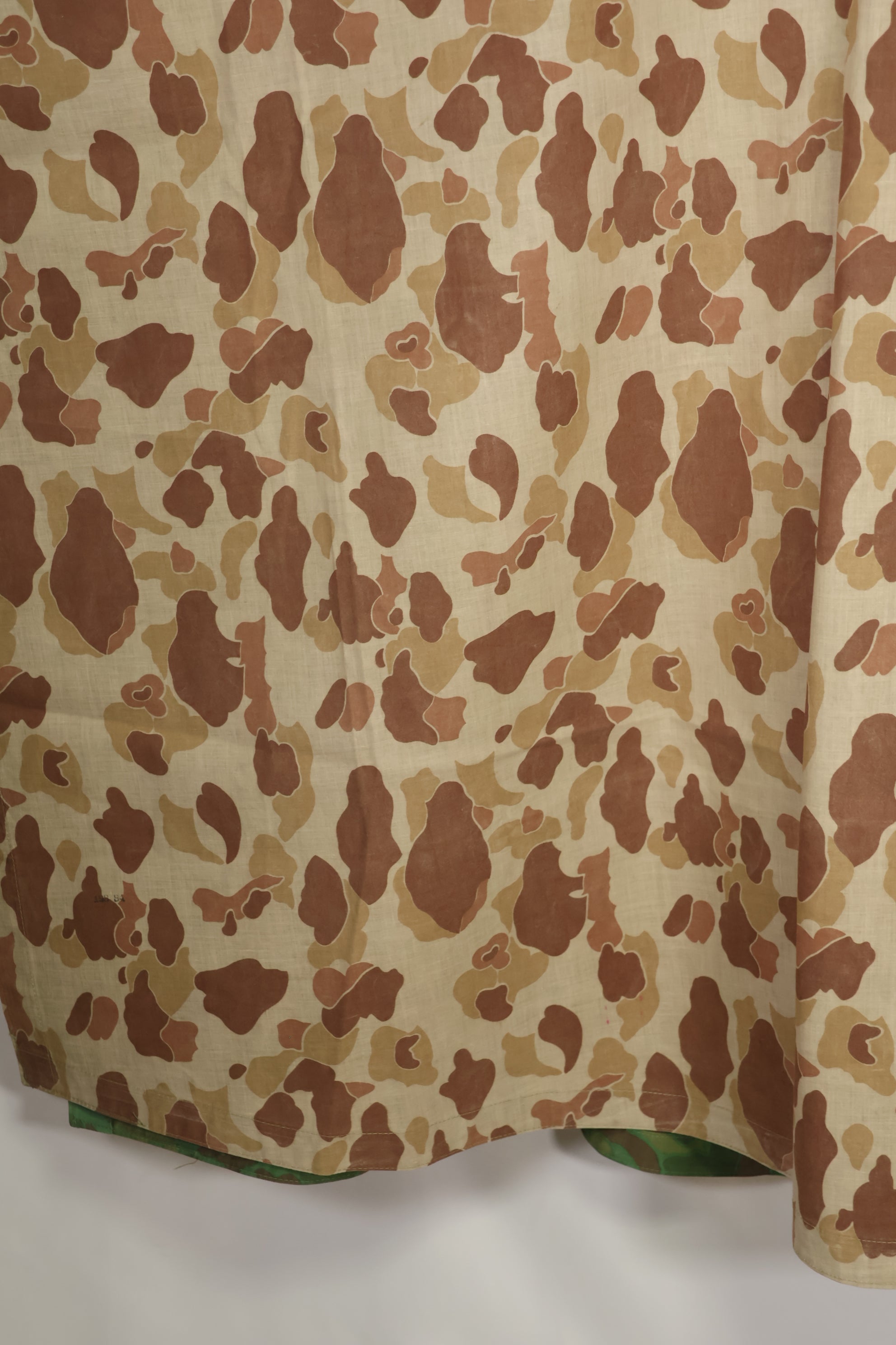 実物　1944年製　USMC フロッグスキン迷彩　ゴム引き　レインポンチョ　状態良い　中古品