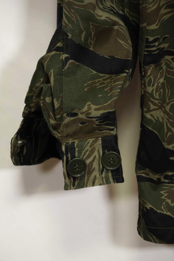 1960年代　ほぼデッドストック　シルバータイガー　タイガーストライプシャツ　US-M　状態良い　中古品