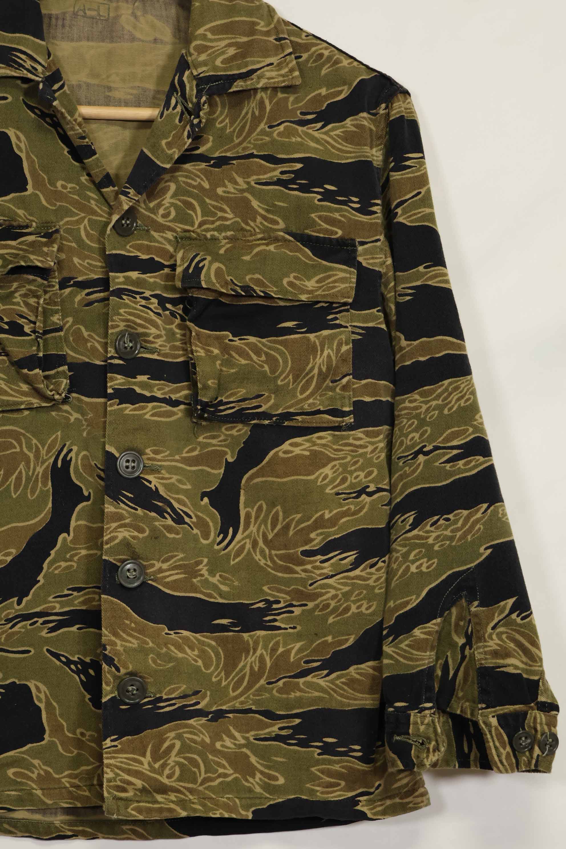 1960年代　ゴールドタイガー　タイガーストライプシャツ　A-L　Asianカット　状態良い　中古品