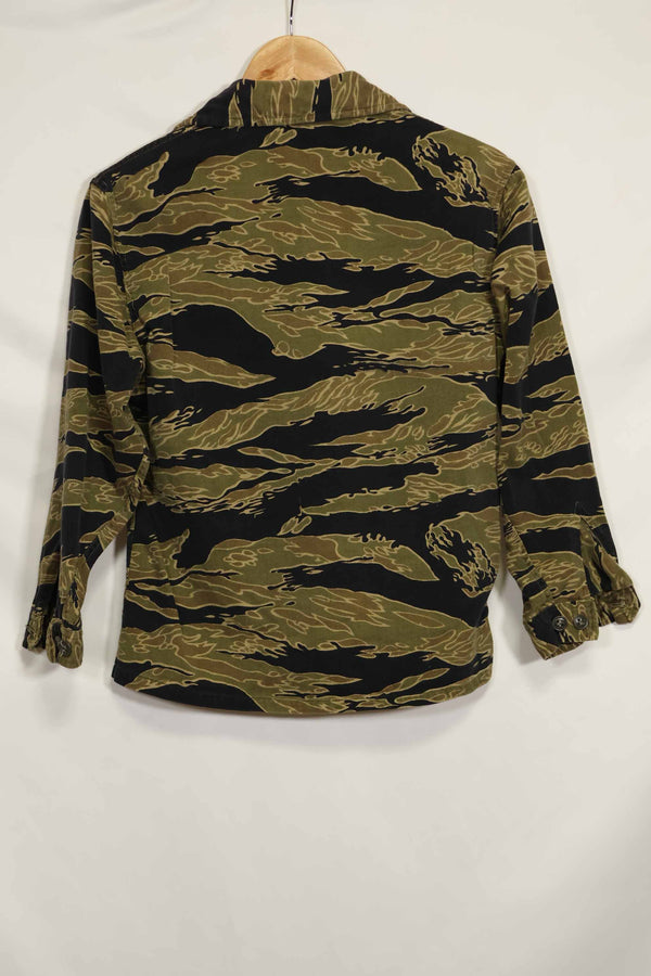 1960年代　ゴールドタイガー　タイガーストライプシャツ　A-L　Asianカット　状態良い　中古品