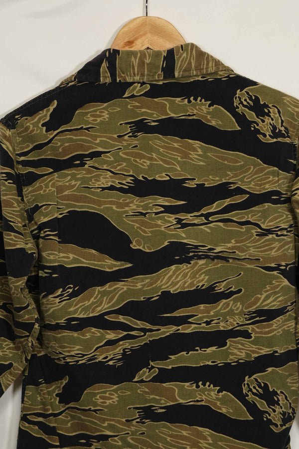 1960年代　ゴールドタイガー　タイガーストライプシャツ　A-L　Asianカット　状態良い　中古品