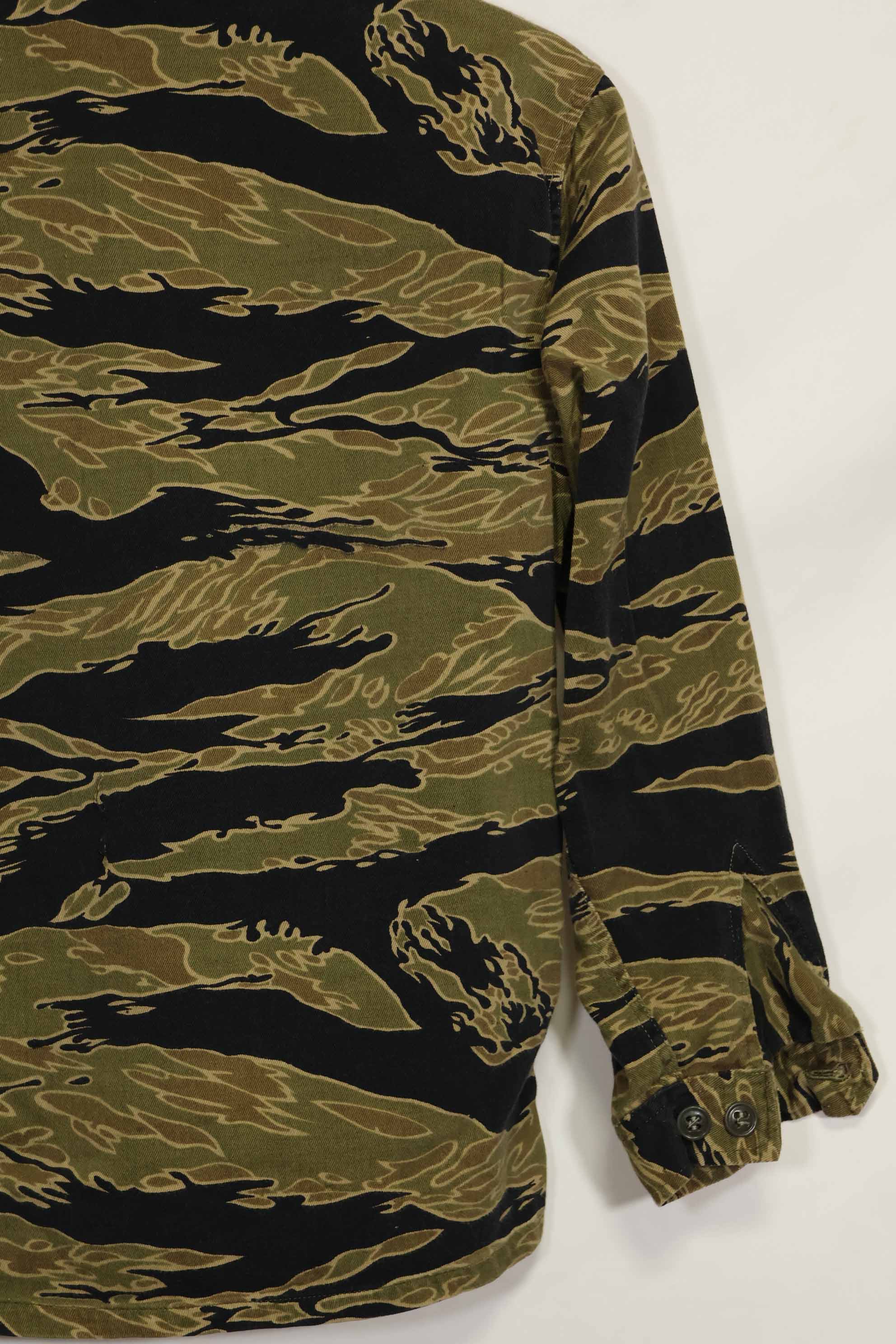 1960年代　ゴールドタイガー　タイガーストライプシャツ　A-L　Asianカット　状態良い　中古品