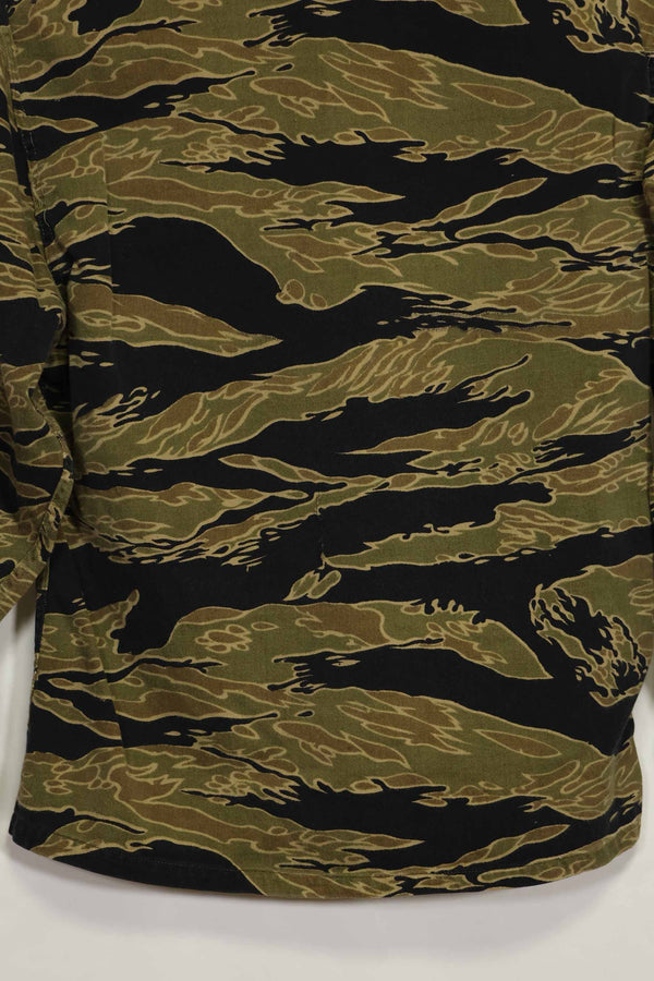 1960年代　ゴールドタイガー　タイガーストライプシャツ　A-L　Asianカット　状態良い　中古品