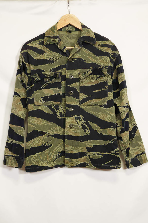 1960年代　ファットタイガー　タイガーストライプ　シャツ　Asian カット　中古品