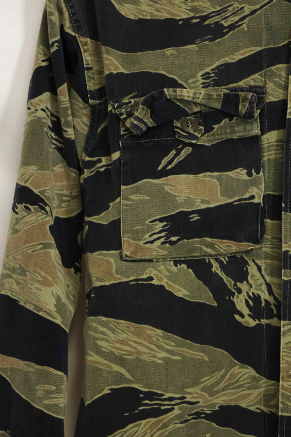 1960年代　ファットタイガー　タイガーストライプ　シャツ　Asian カット　中古品