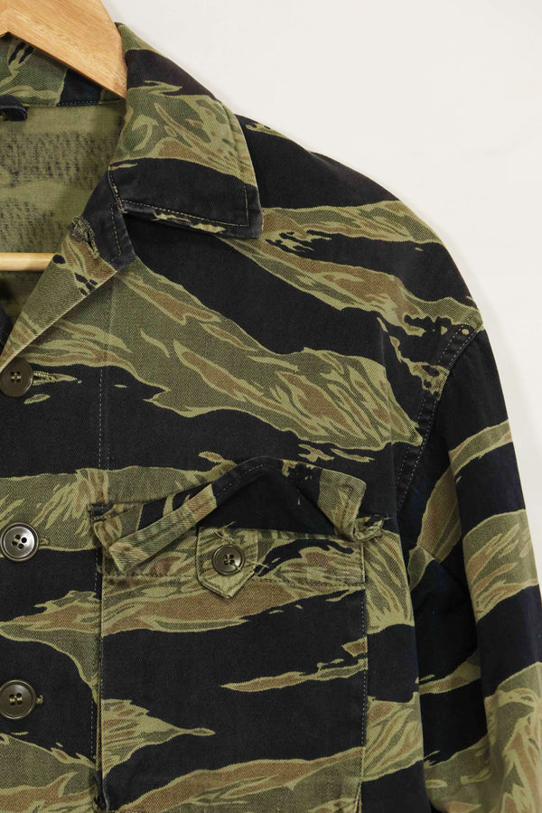 1960年代　ファットタイガー　タイガーストライプ　シャツ　Asian カット　中古品