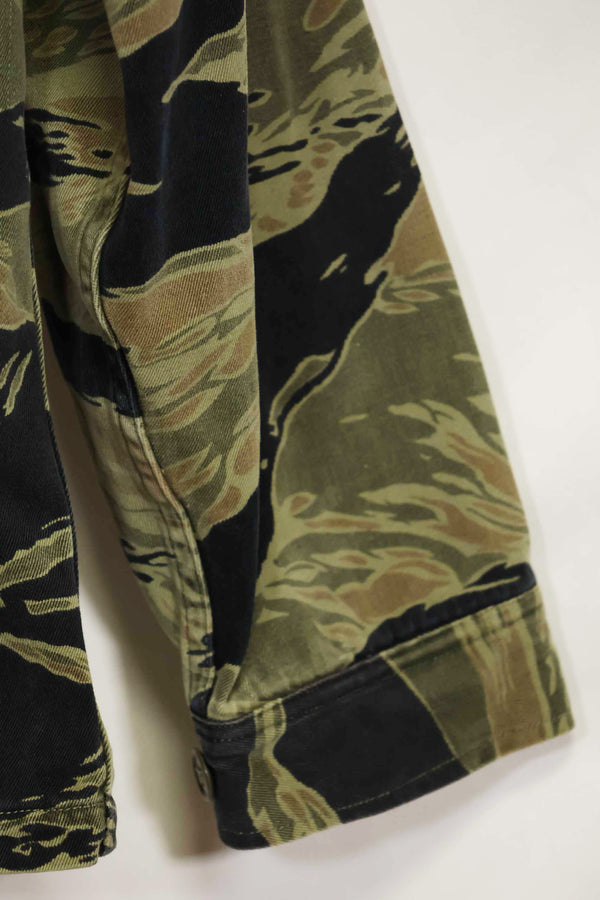 1960年代　ファットタイガー　タイガーストライプ　シャツ　Asian カット　中古品