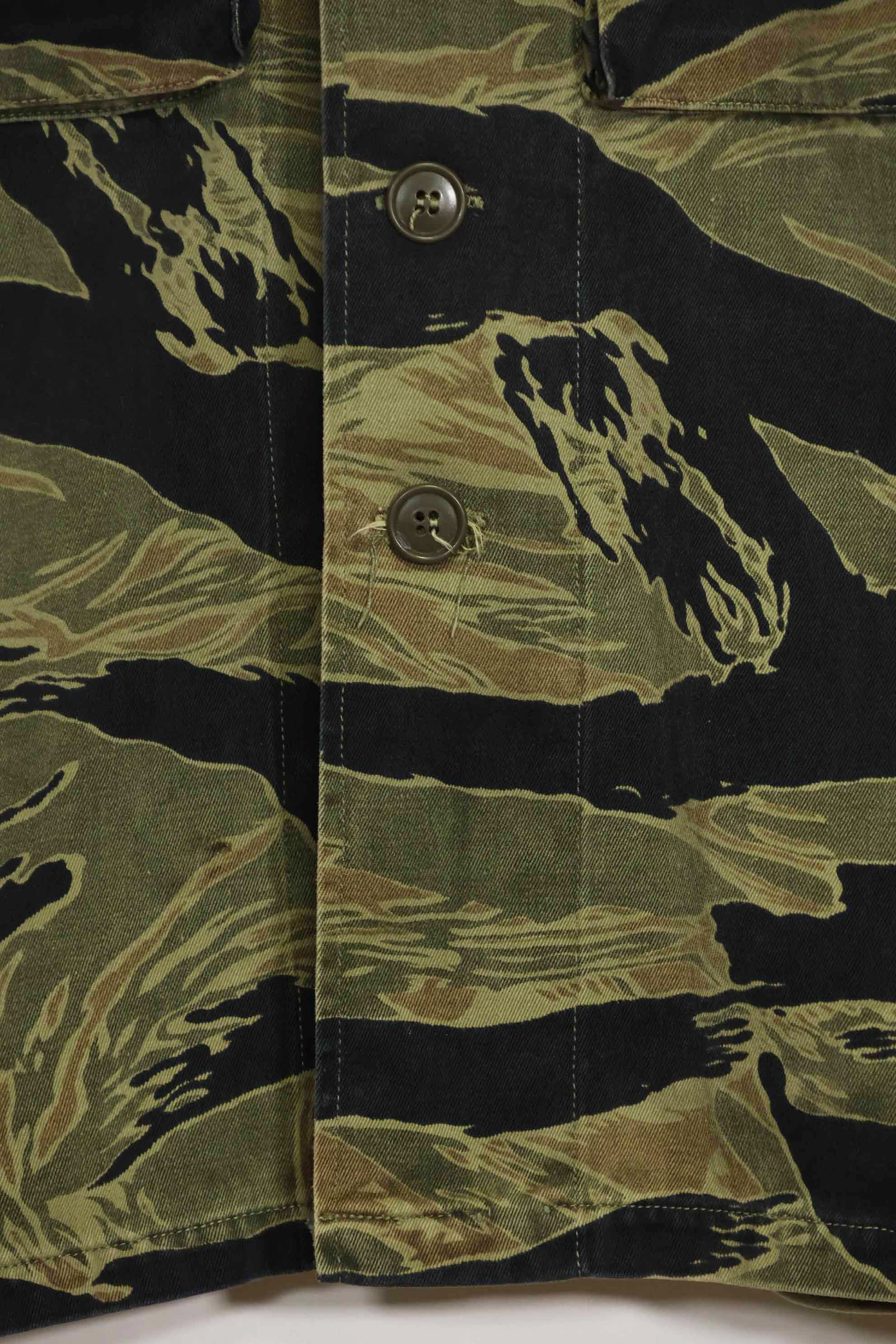 1960年代　ファットタイガー　タイガーストライプ　シャツ　Asian カット　中古品