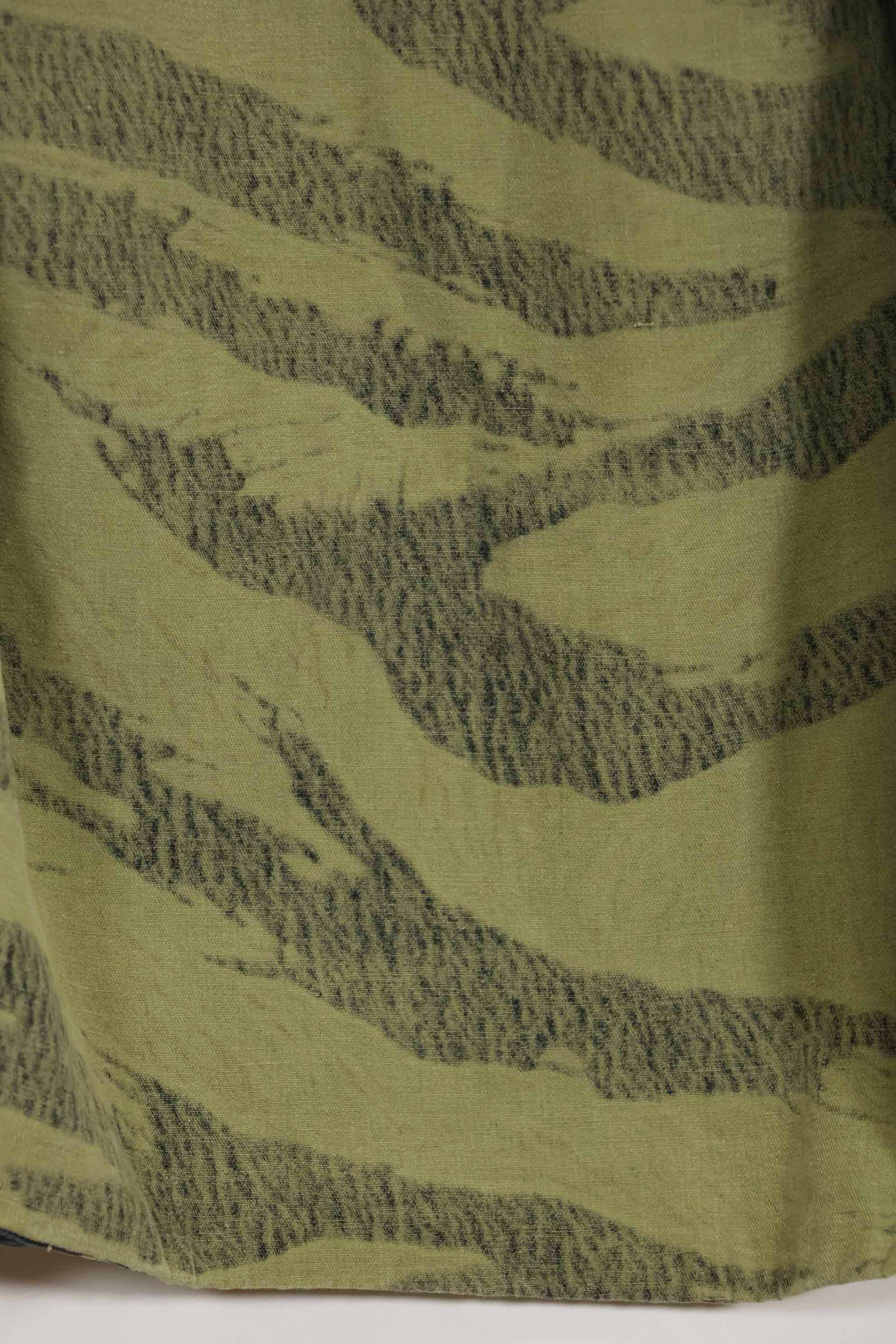 1960年代　ファットタイガー　タイガーストライプ　シャツ　Asian カット　中古品