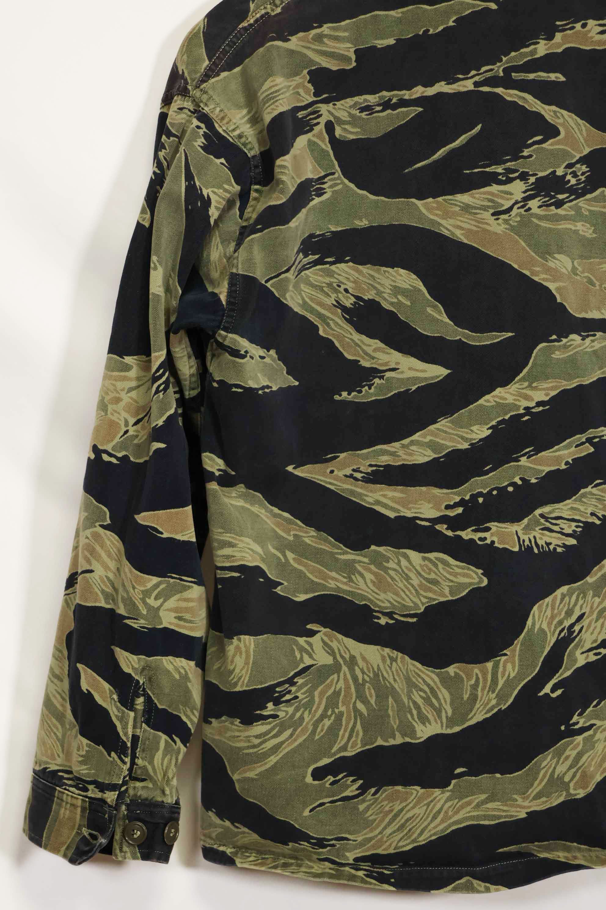 1960年代　ファットタイガー　タイガーストライプ　シャツ　Asian カット　中古品