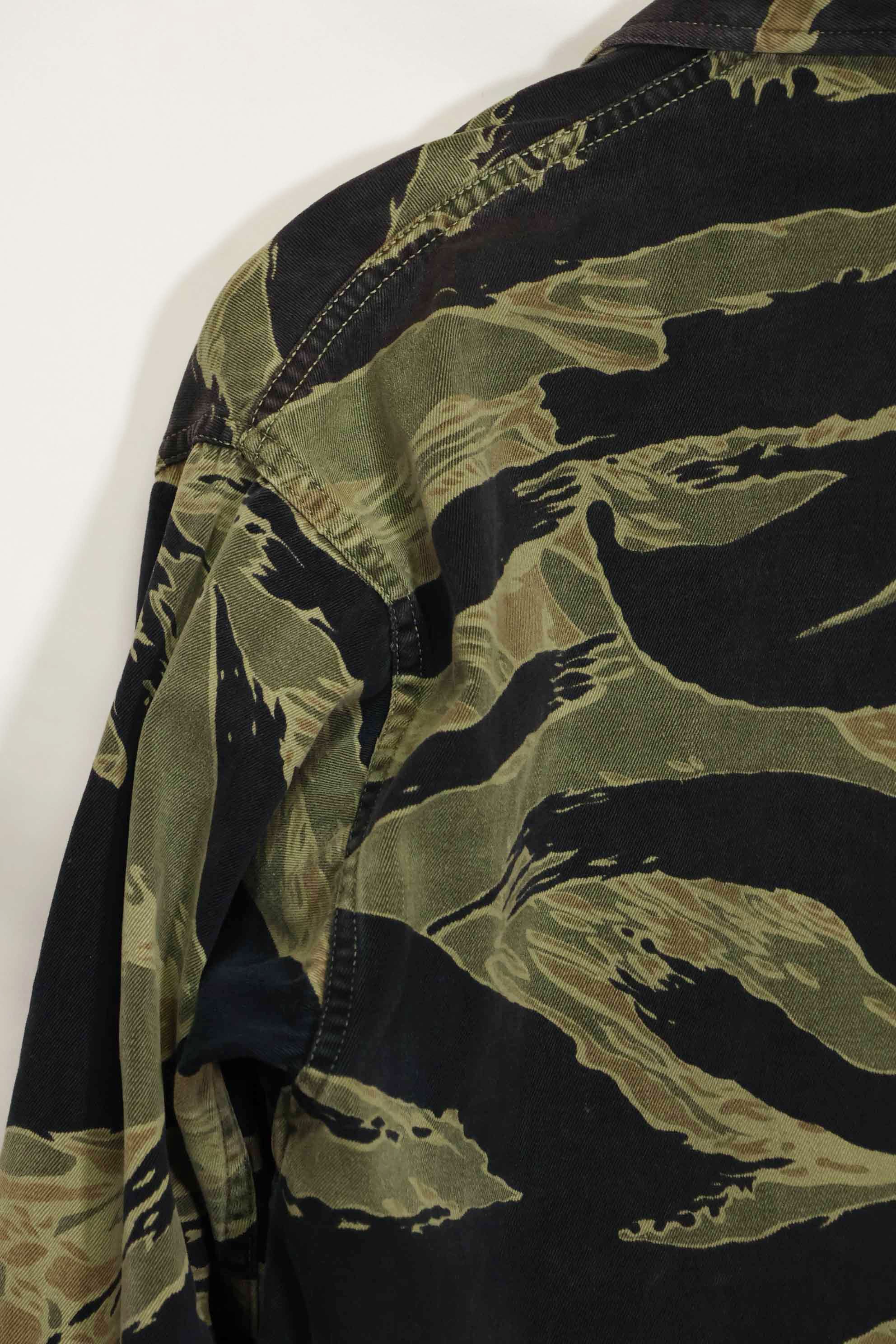 1960年代　ファットタイガー　タイガーストライプ　シャツ　Asian カット　中古品