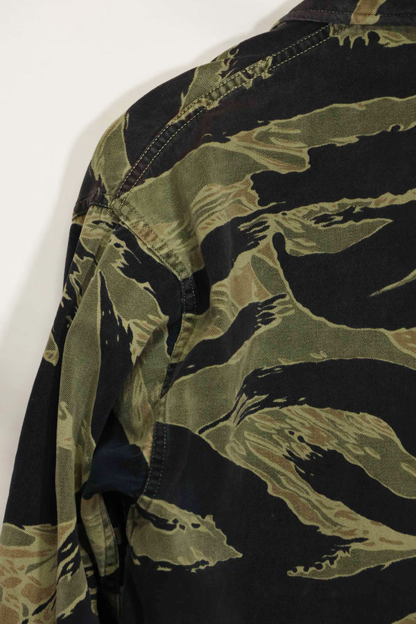 1960年代　ファットタイガー　タイガーストライプ　シャツ　Asian カット　中古品