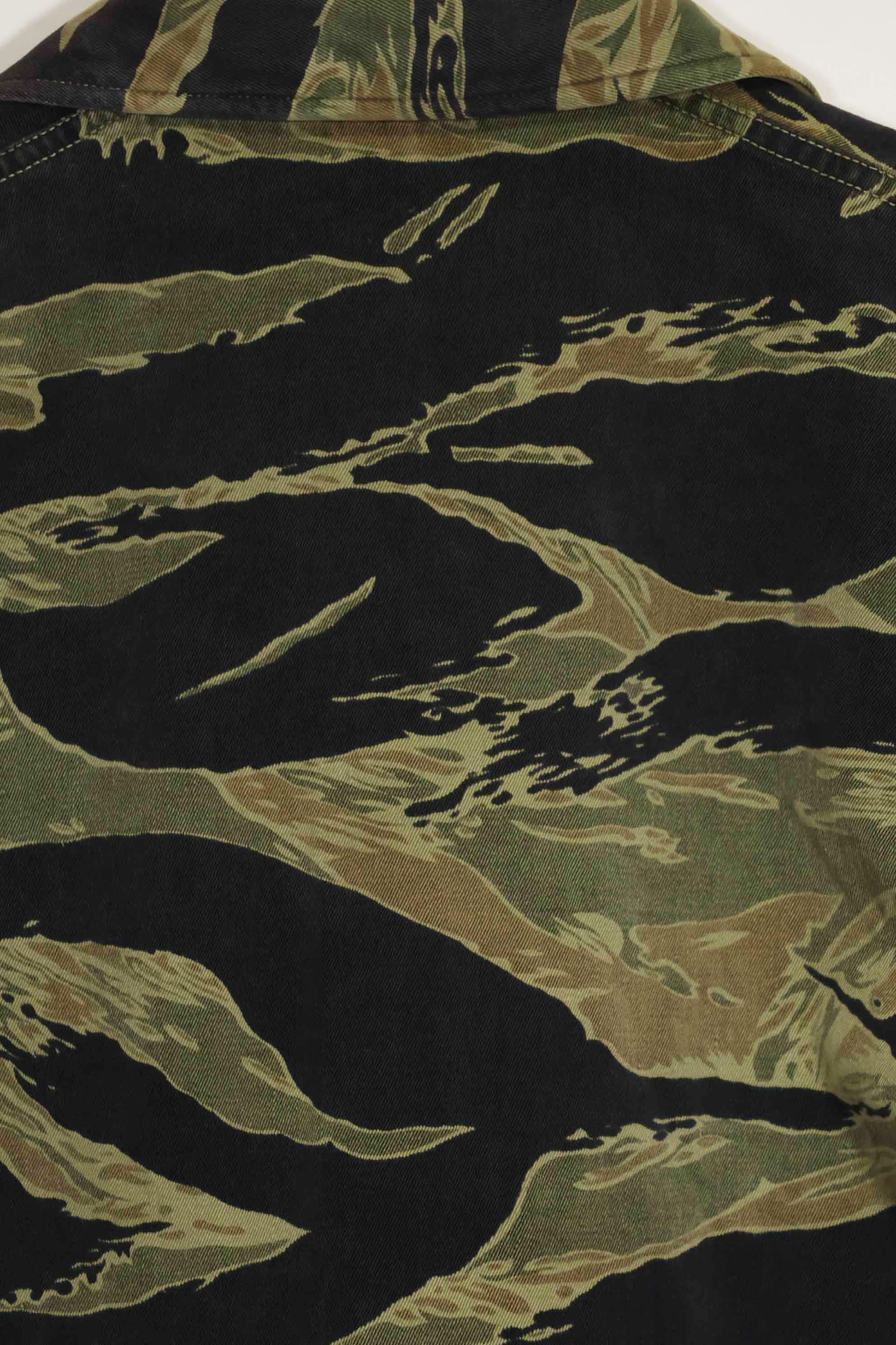 1960年代　ファットタイガー　タイガーストライプ　シャツ　Asian カット　中古品