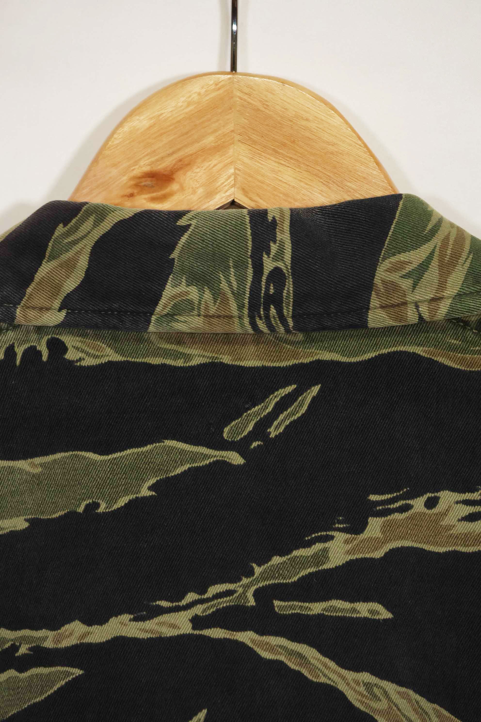 1960年代　ファットタイガー　タイガーストライプ　シャツ　Asian カット　中古品