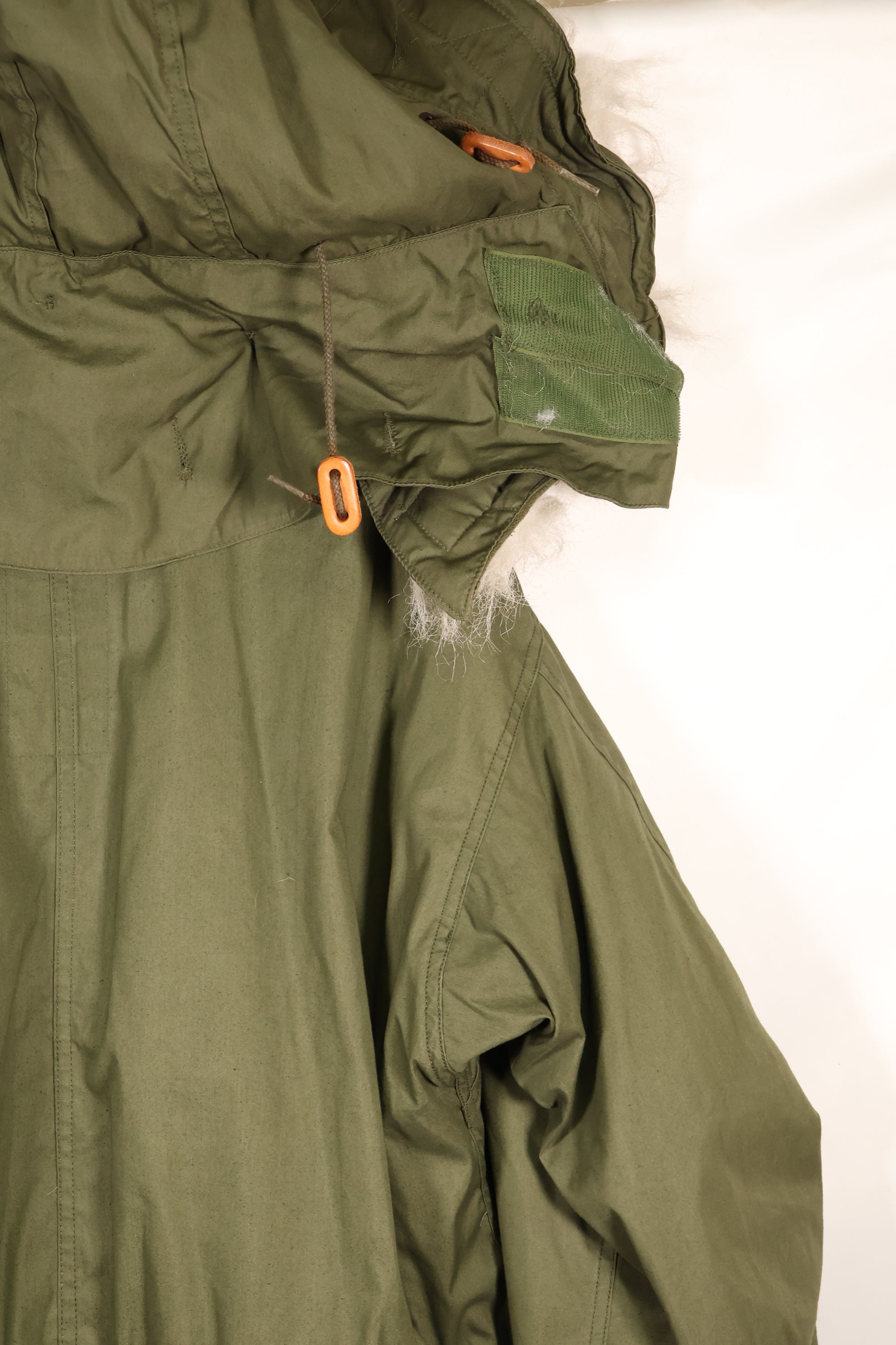 Age Mix SMALL M65 Field 连帽衫鱼尾连帽衫，部分使用过。