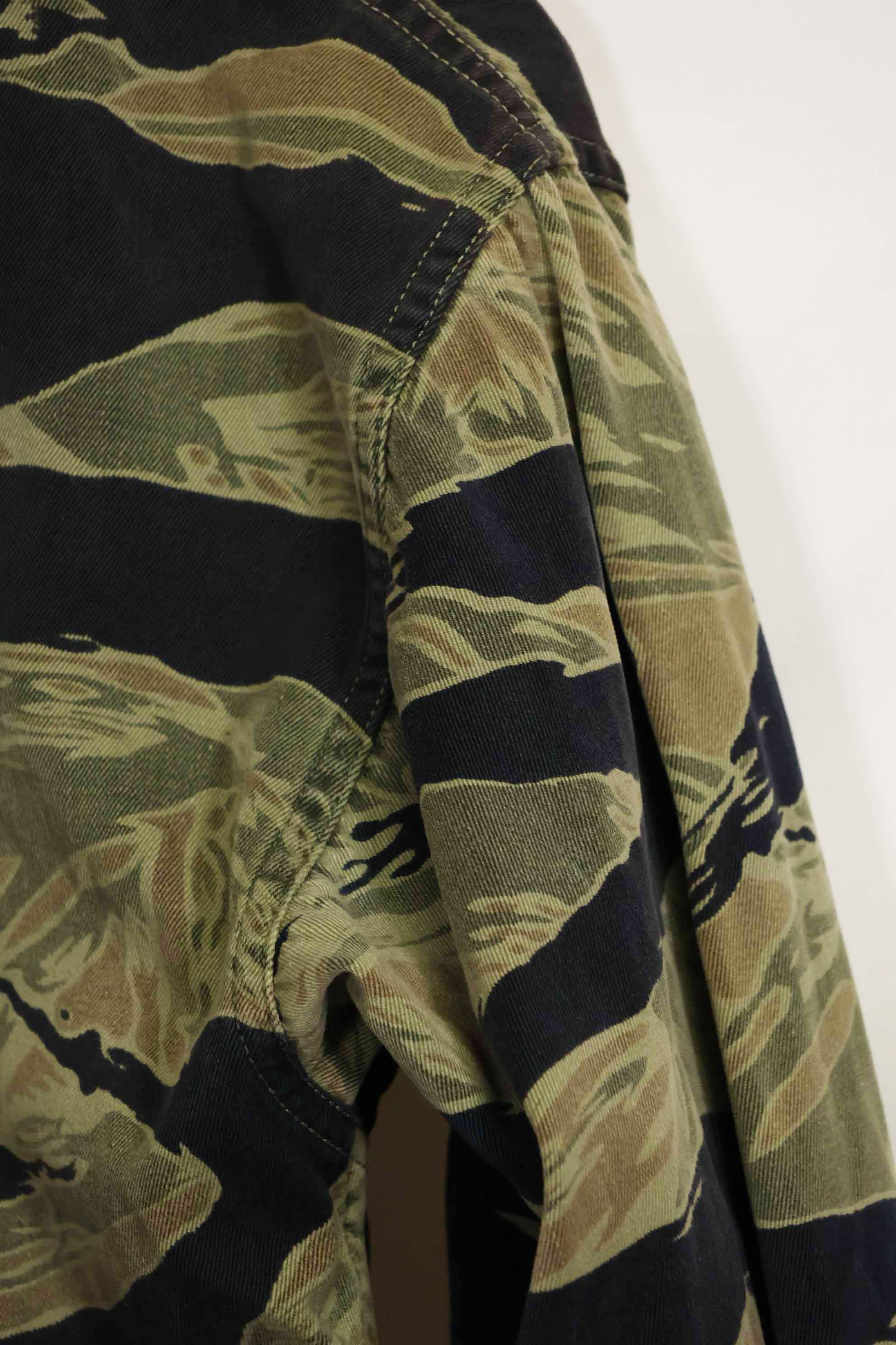 1960年代　ファットタイガー　タイガーストライプ　シャツ　Asian カット　中古品