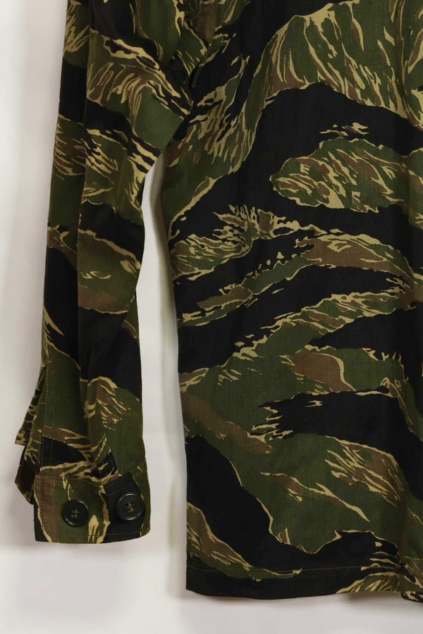 1960年代　デッドストック　沖縄タイガー　タイガーストライプ　シャツ　Asian Cut