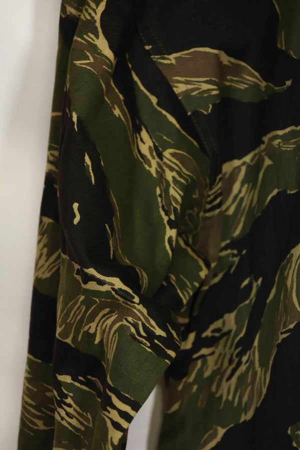 1960年代　デッドストック　沖縄タイガー　タイガーストライプ　シャツ　Asian Cut