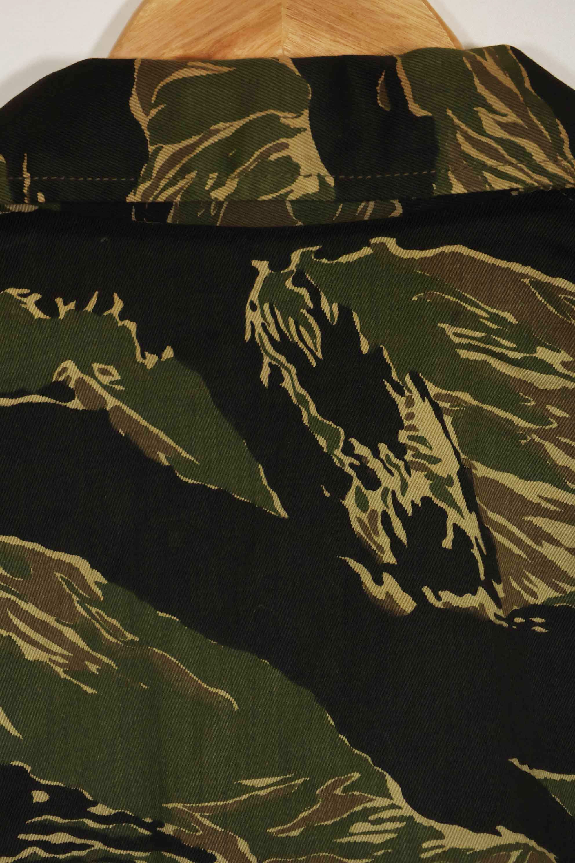 1960年代　デッドストック　沖縄タイガー　タイガーストライプ　シャツ　Asian Cut