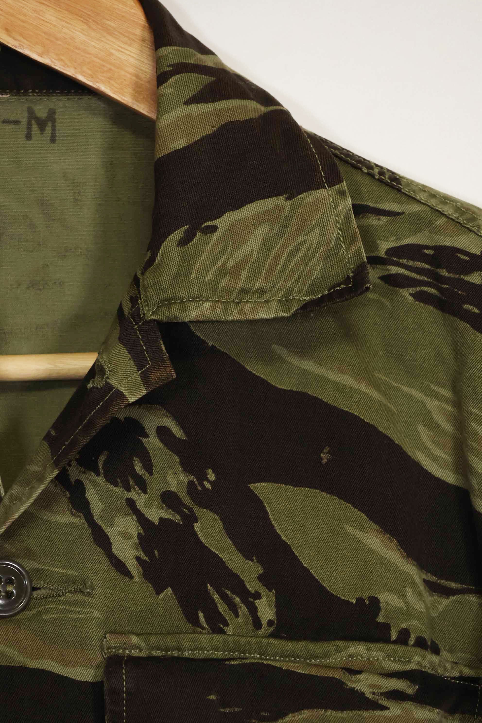 1960年代　クラシックパターン　タイガーストライプ　シャツ　Asian Cut 中古品